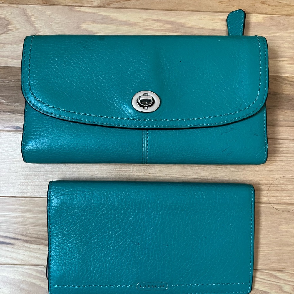 Vintage Coach turnlock wallet and checkbook holder